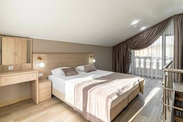 3-х местный двухуровневый семейный номер в Гостинице Терем у реки