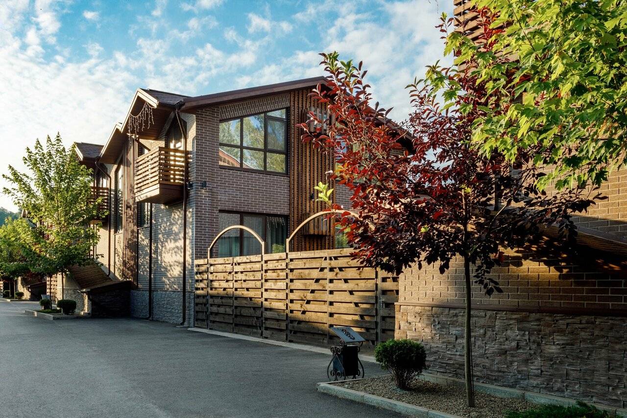 Фото Гостиницы Терем у реки Каменномостский 33