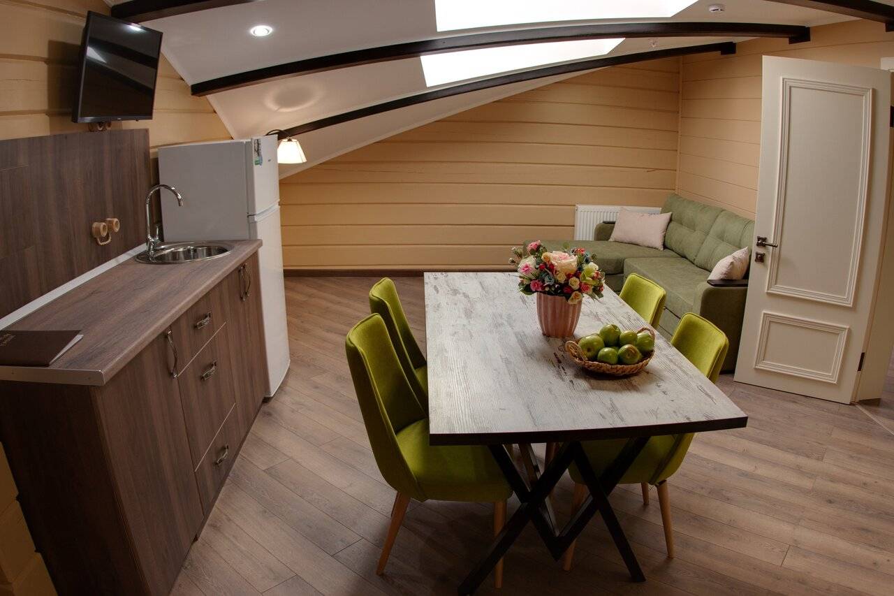 Фото Гостиницы Терем у реки Каменномостский 164