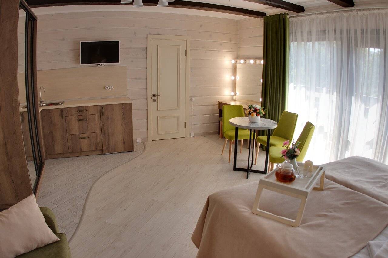 Фото Гостиницы Терем у реки Каменномостский 162