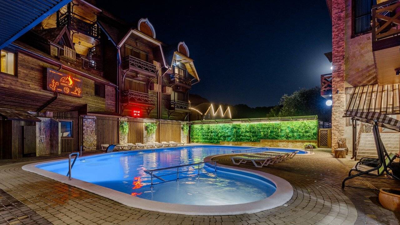 Фото Гостиницы Терем у реки Каменномостский 74