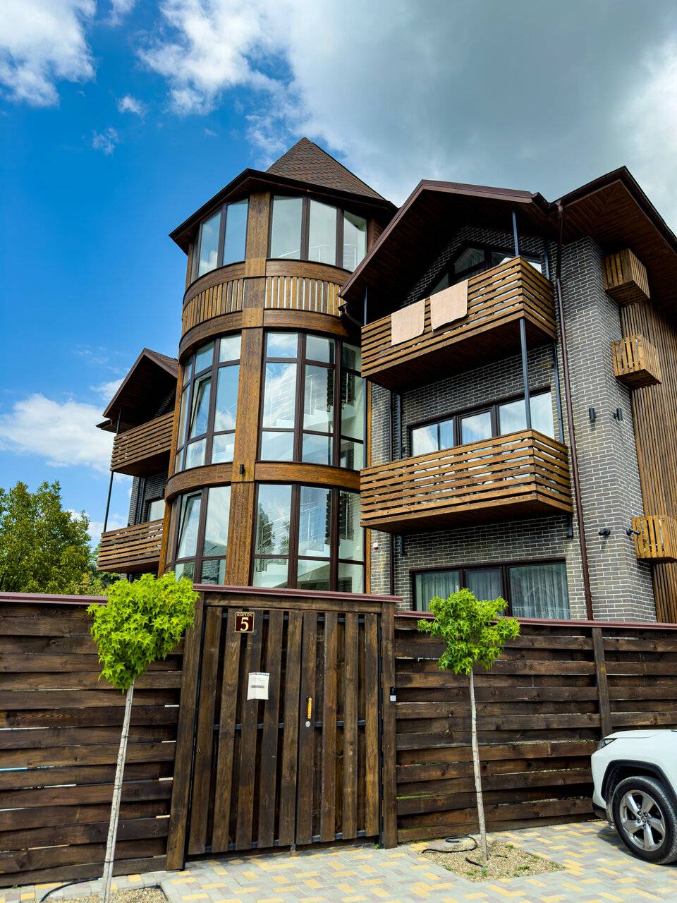 Фото Гостиницы Терем у реки Каменномостский 77