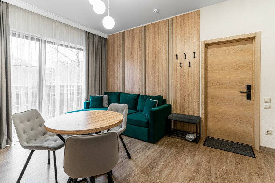 Фотографии номера 3-х местный семейный комфорт без балкона в Гостинице Терем у реки Каменномостский