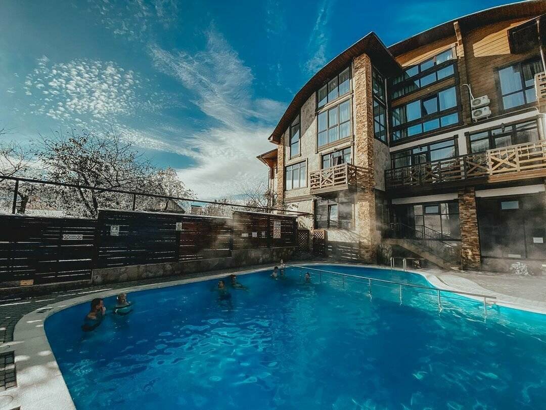 Фото Гостиницы Терем у реки Каменномостский 200