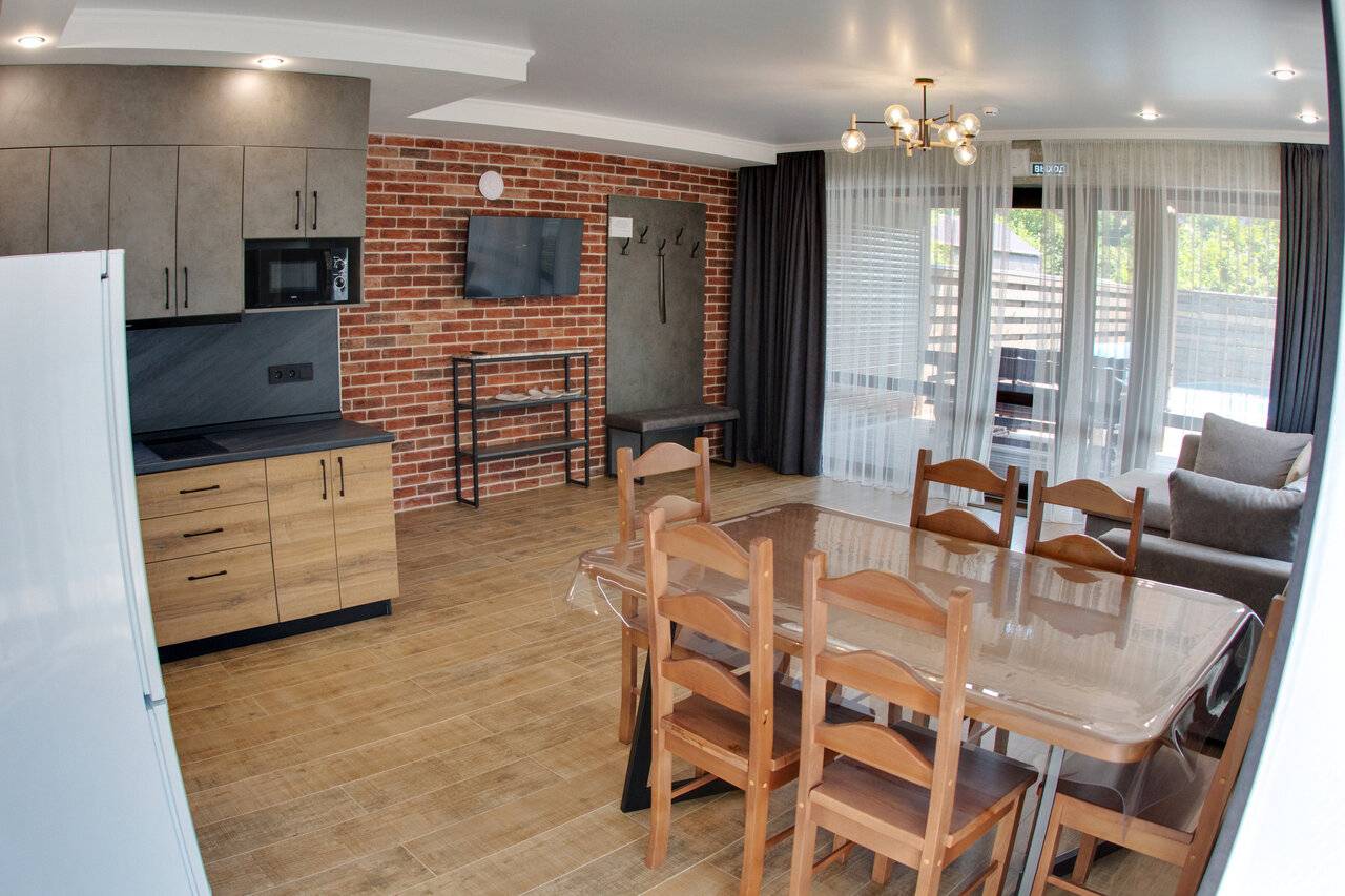 Фото Гостиницы Терем у реки Каменномостский 160