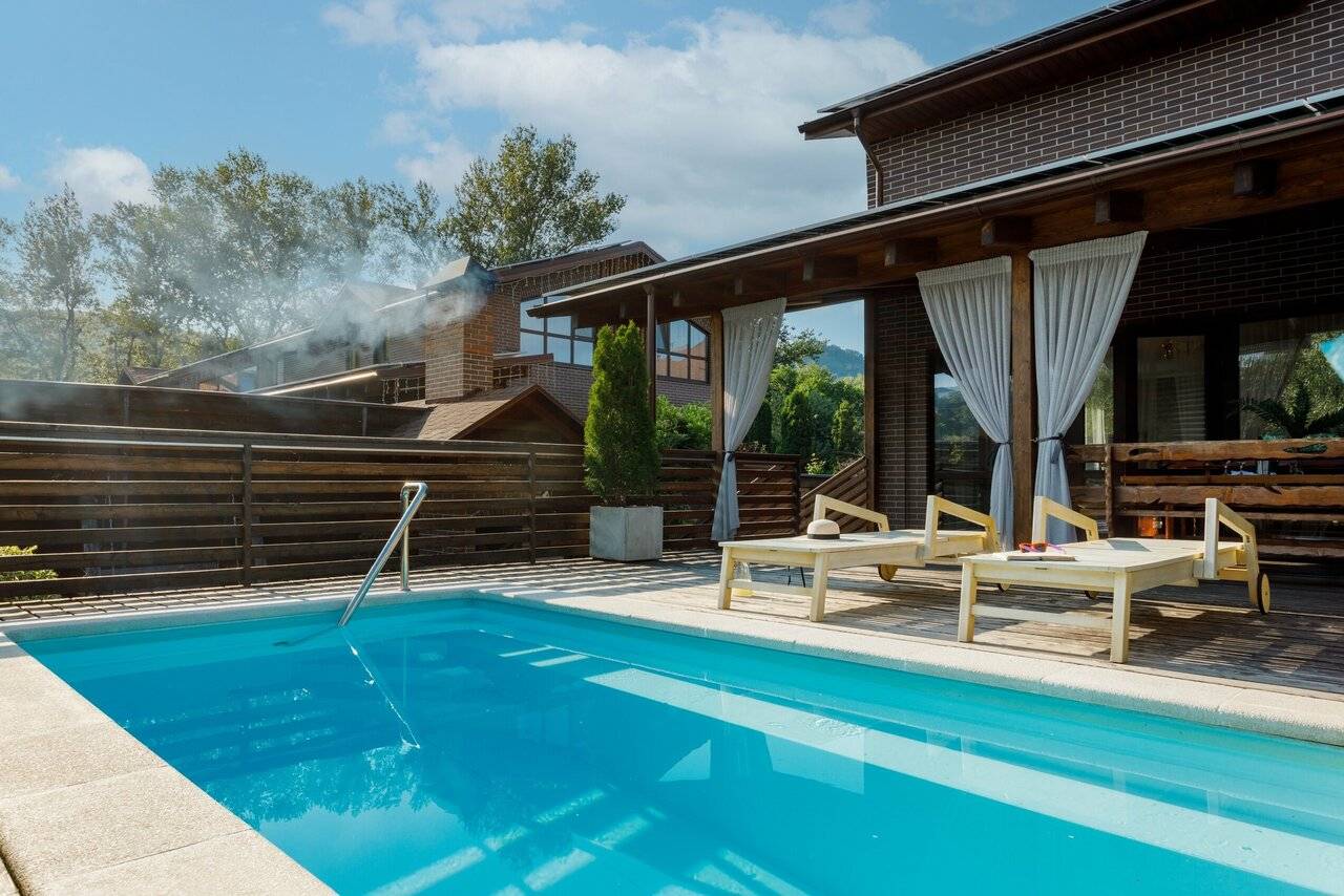 Фото Гостиницы Терем у реки Каменномостский 4