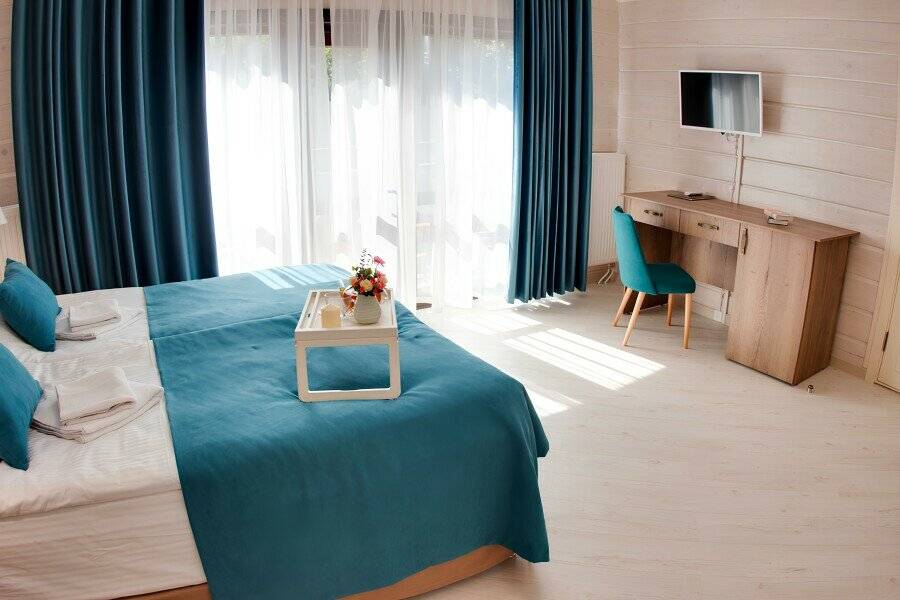 Фотографии номера 2-х местный номер стандарт+ в Гостинице Терем у реки Каменномостский