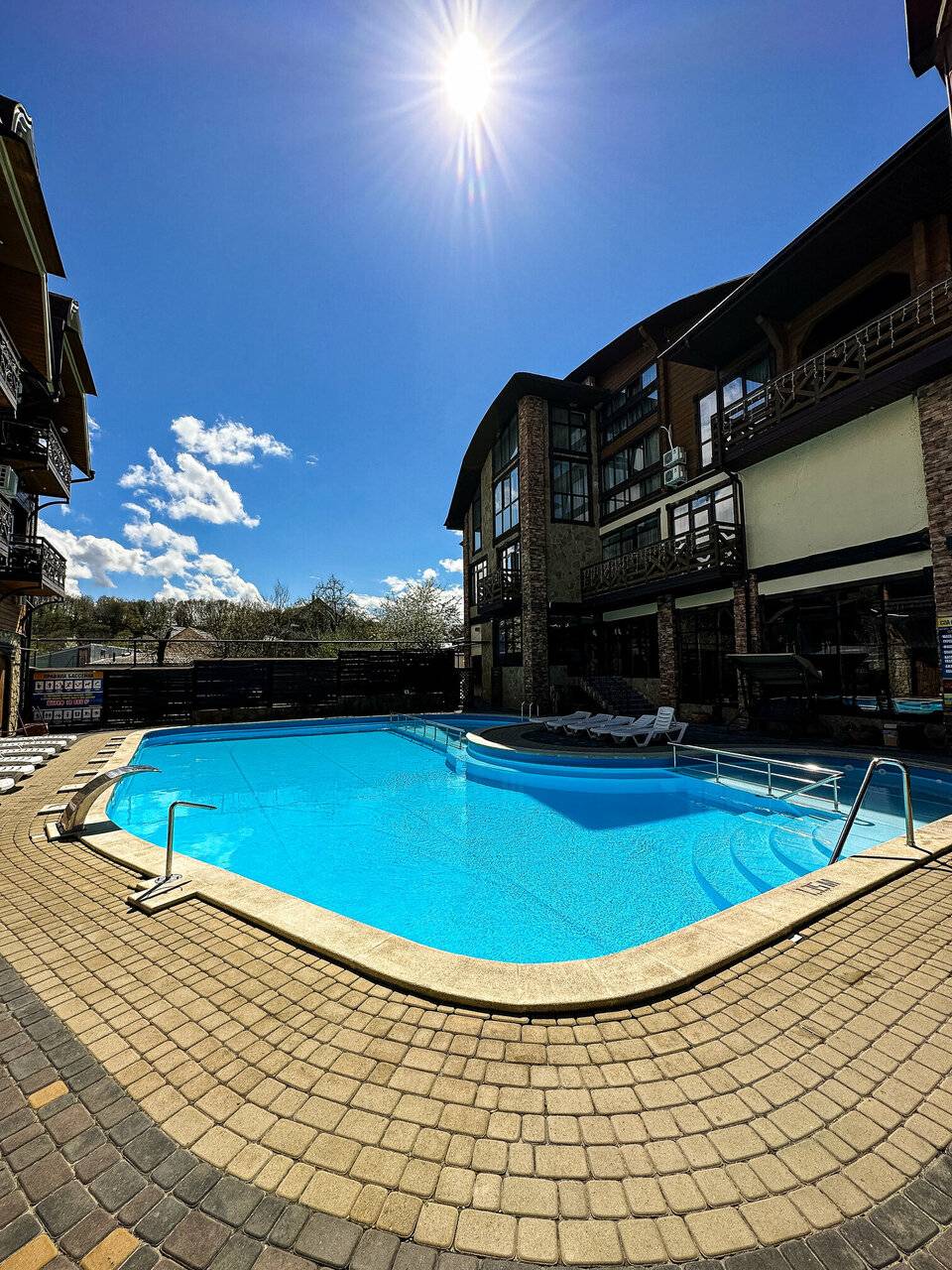 Фото Гостиницы Терем у реки Каменномостский 142