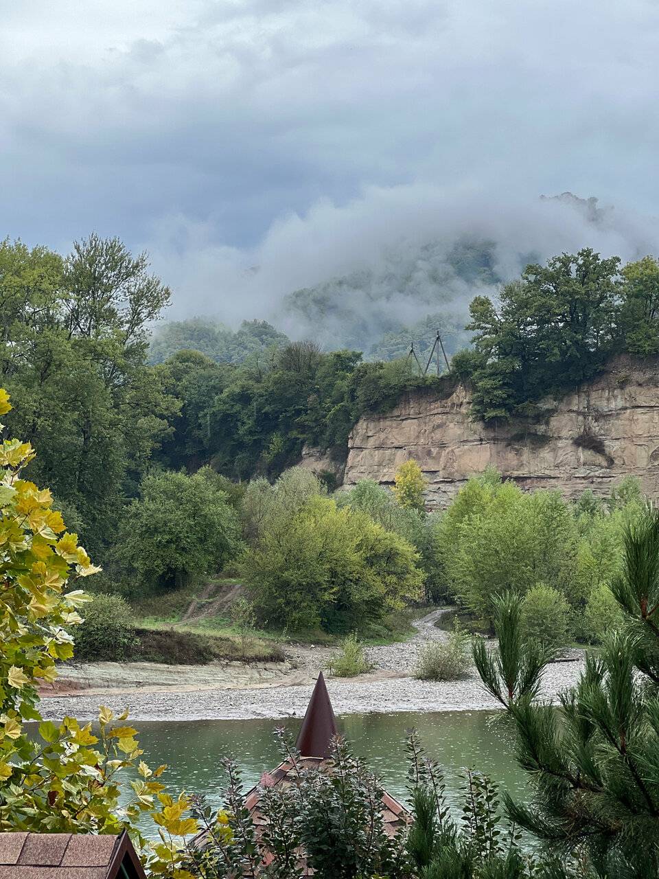 Фото Гостиницы Терем у реки Каменномостский 243