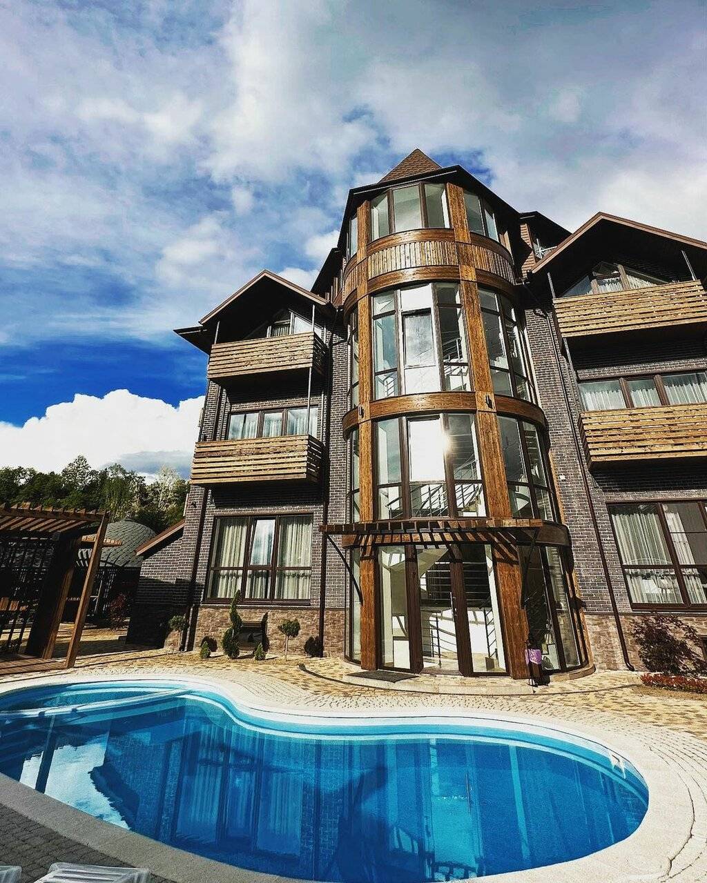 Фото Гостиницы Терем у реки Каменномостский 78