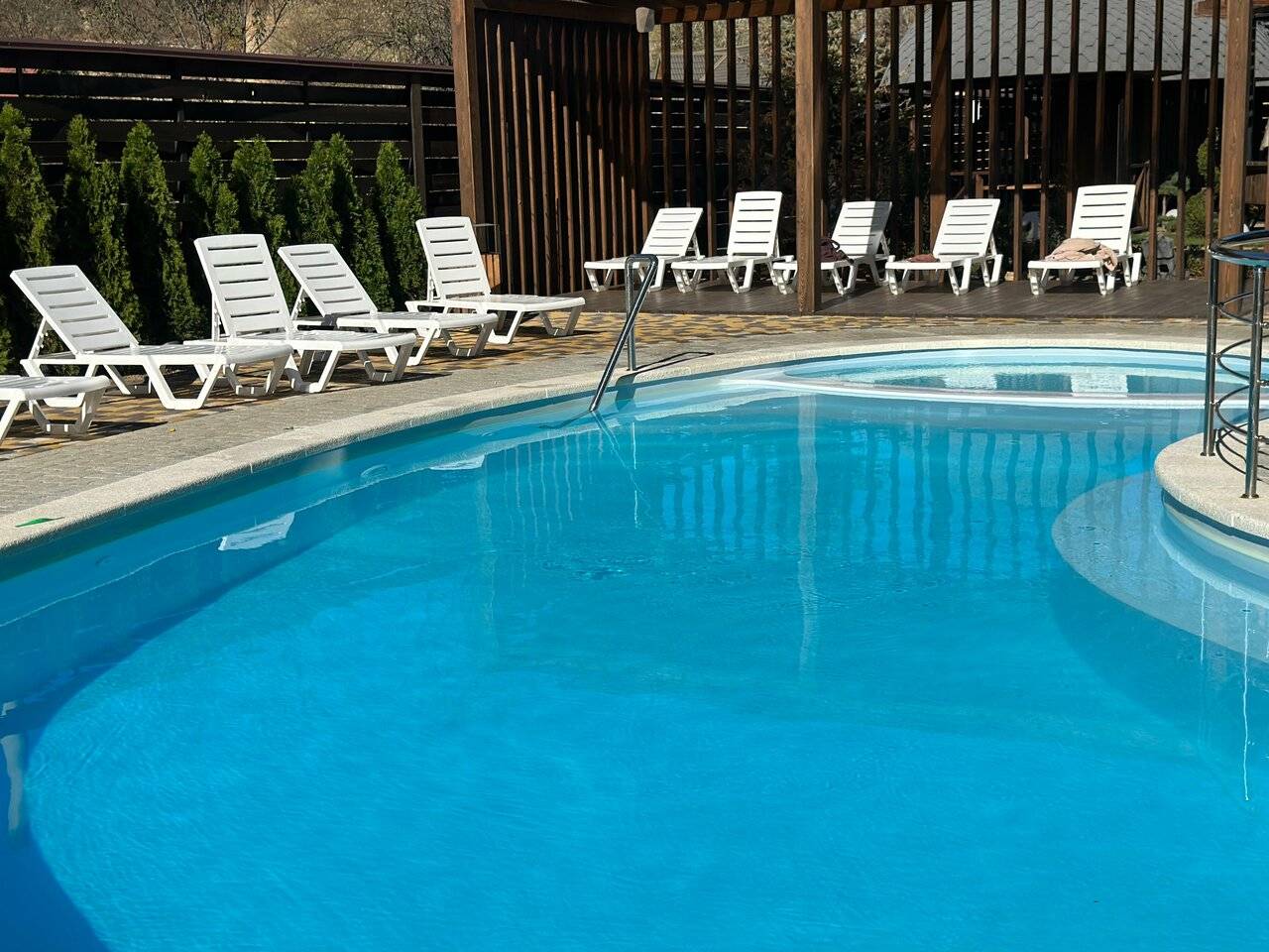 Фото Гостиницы Терем у реки Каменномостский 12