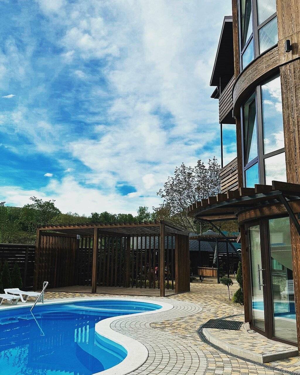 Фото Гостиницы Терем у реки Каменномостский 84