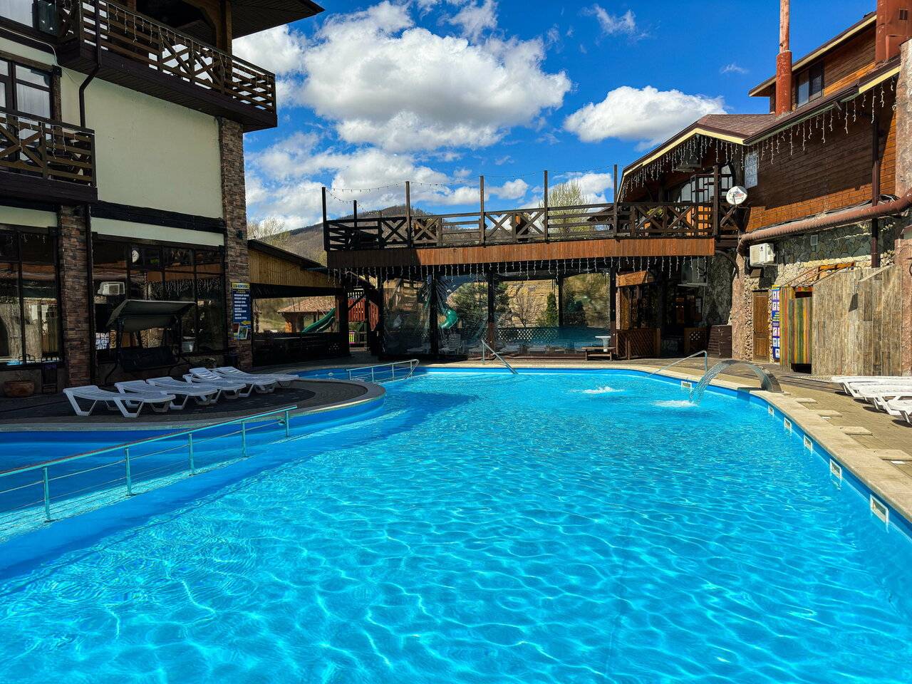 Фото Гостиницы Терем у реки Каменномостский 214