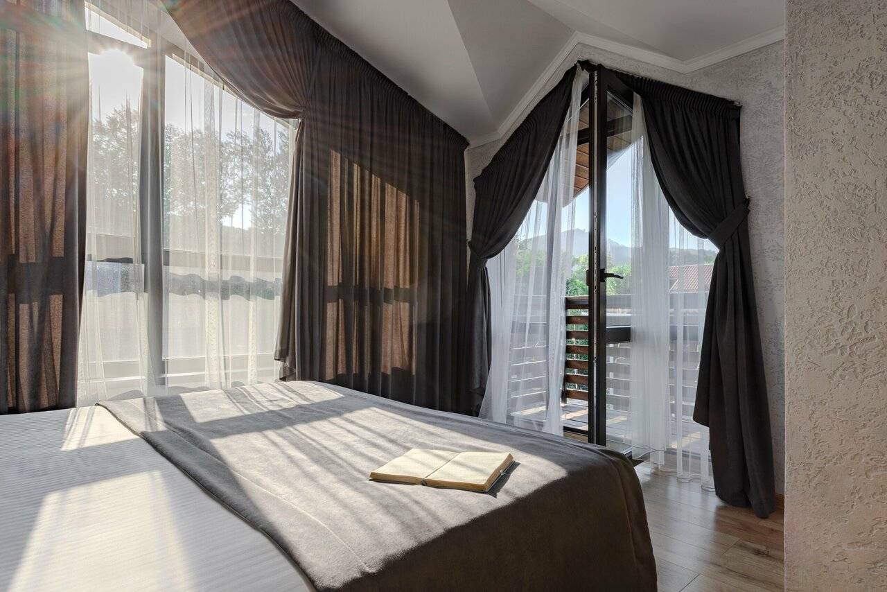 Фото Гостиницы Терем у реки Каменномостский 42